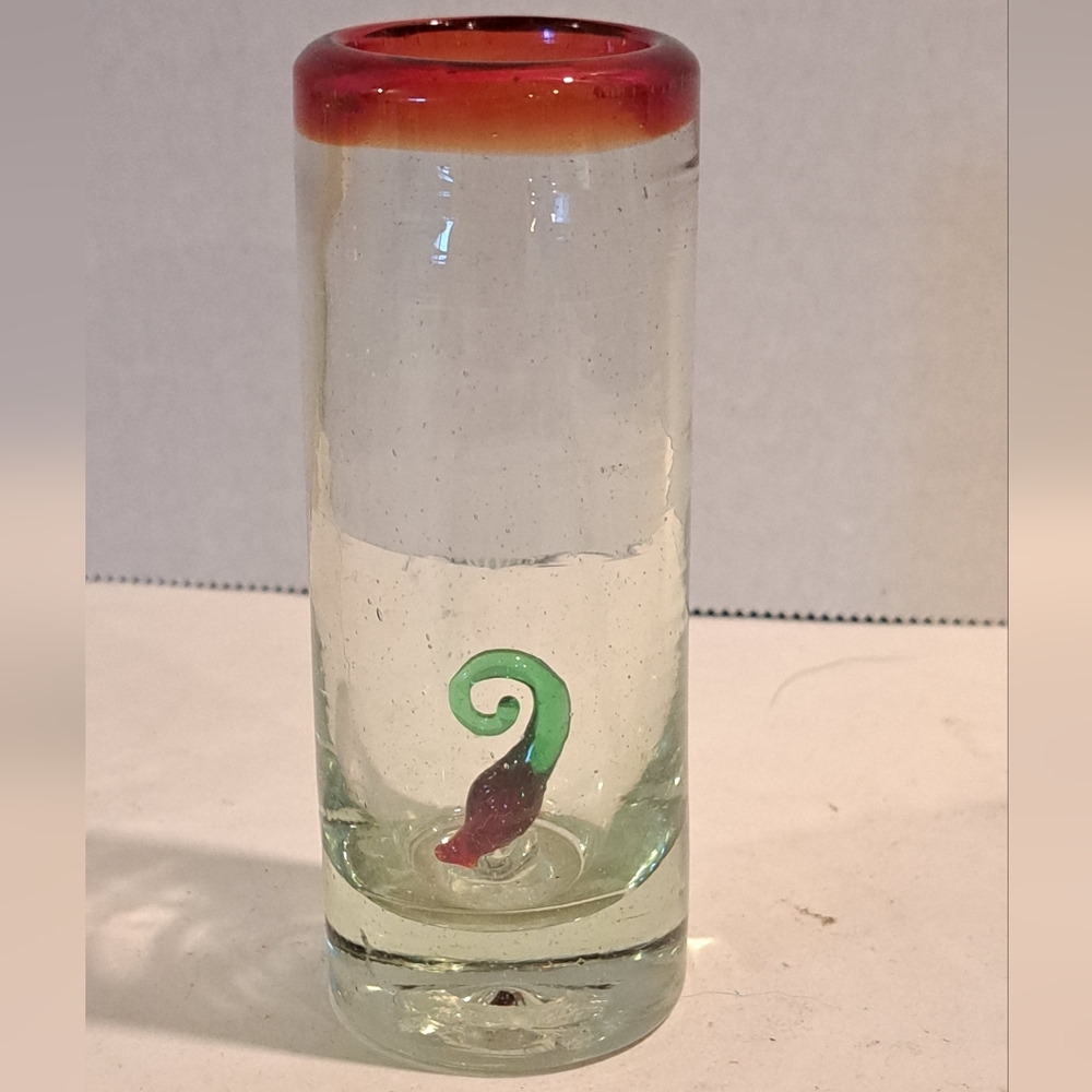 MEXICAN TEQUILA SHOT GLASSES HANDBLOWN WITH CHILI PEPPER.